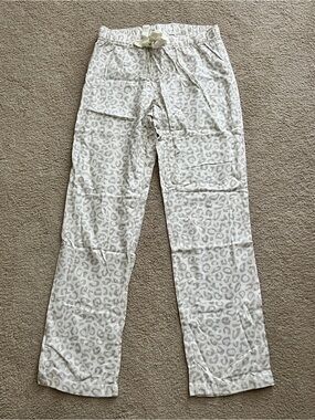 Old Navy Cream and Light Gray Leopard Wide-Leg Pants